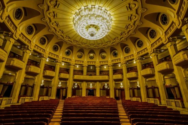Majestic-Amphitheatre.jpg