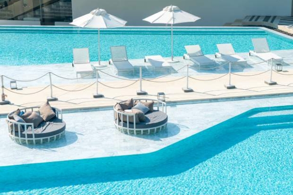 Multiple-Swimming-Pools.jpg